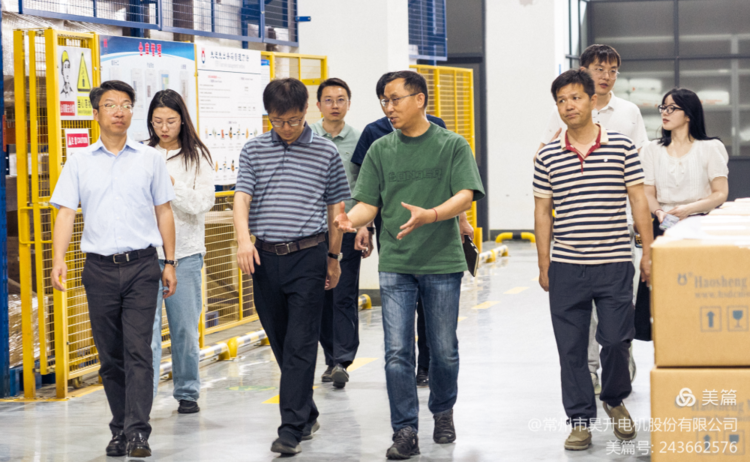 领导关怀 共筑梦想03